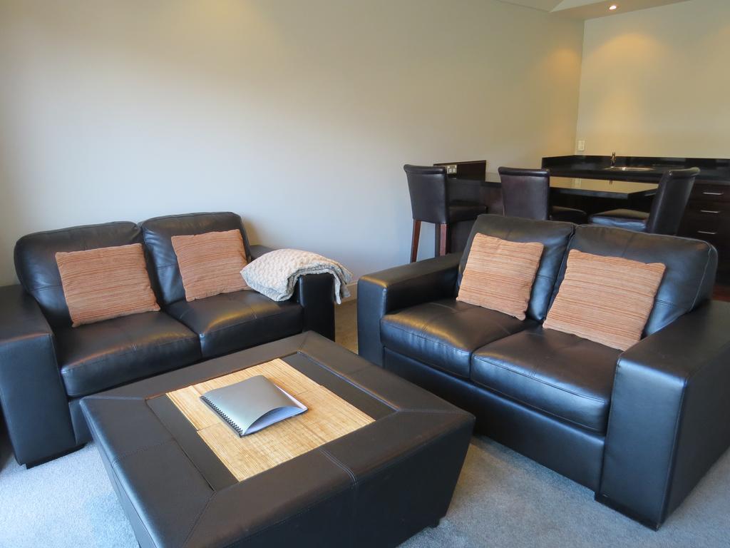 Alpine Village - 2 Bedroom Executive Apartment *