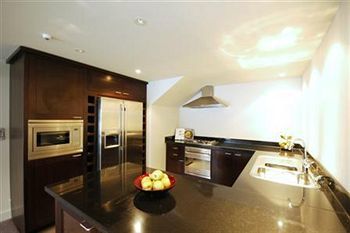 Alpine Village - 2 Bedroom Executive Apartment *